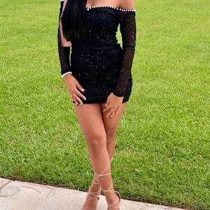 Black Ruched Off-Shoulder Bodycon Dress